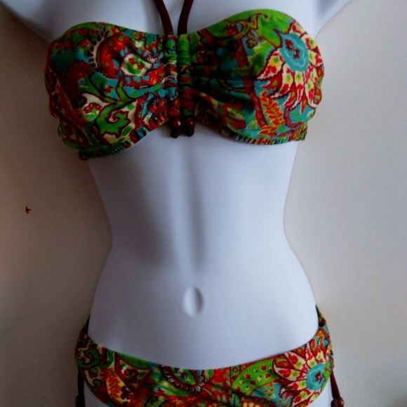 Rare Lisa Curren for Urban Outfitters Ruched Paisley Swimsuit - Picture 2 of 7